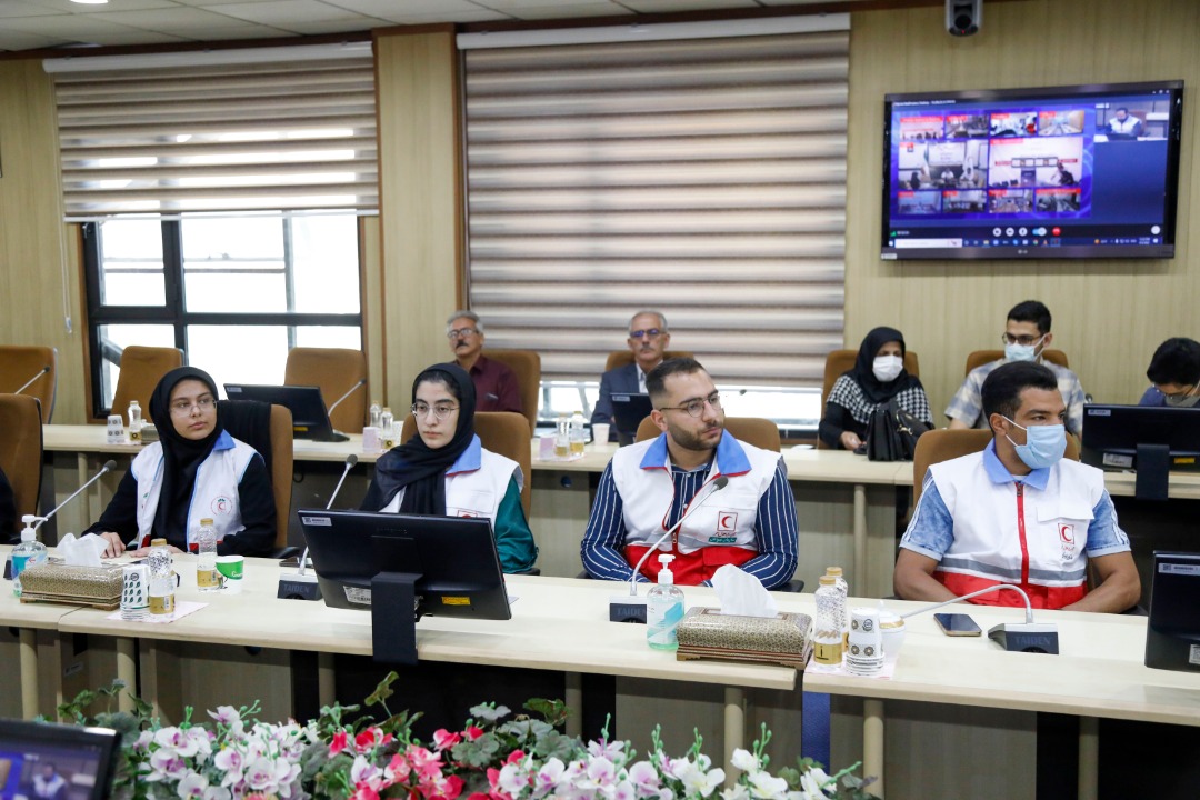 برگزاری مراسم تقدیر از دانش آموختگان مجتمع های دانش آموزشی هلال احمر/گزارش تصویری